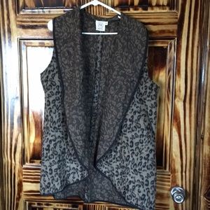 Xl/2X Cheetah Vest